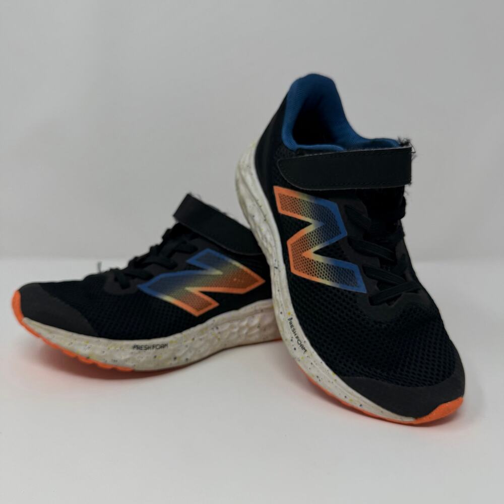 New Balance Boys Fresh Foam Sneakers Size 1 Black Blue